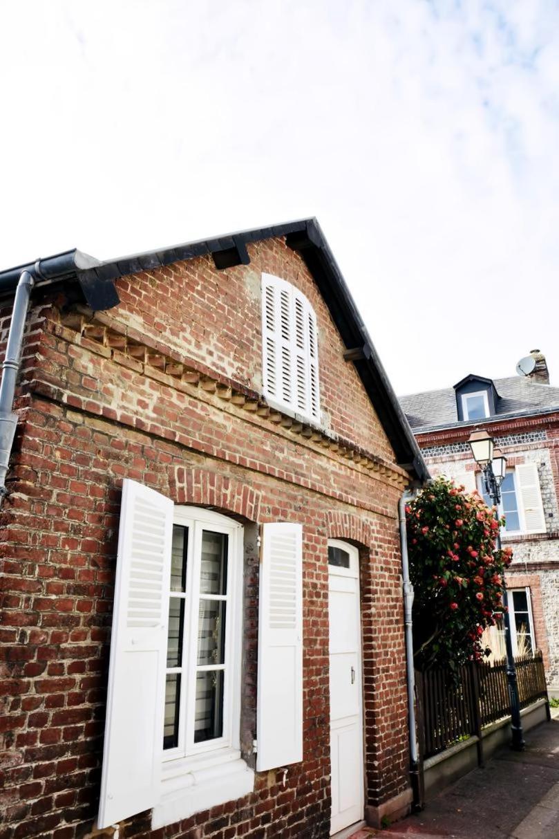 Hébergement de vacances Charmante Maisonnette A 2 Pas De La ! *